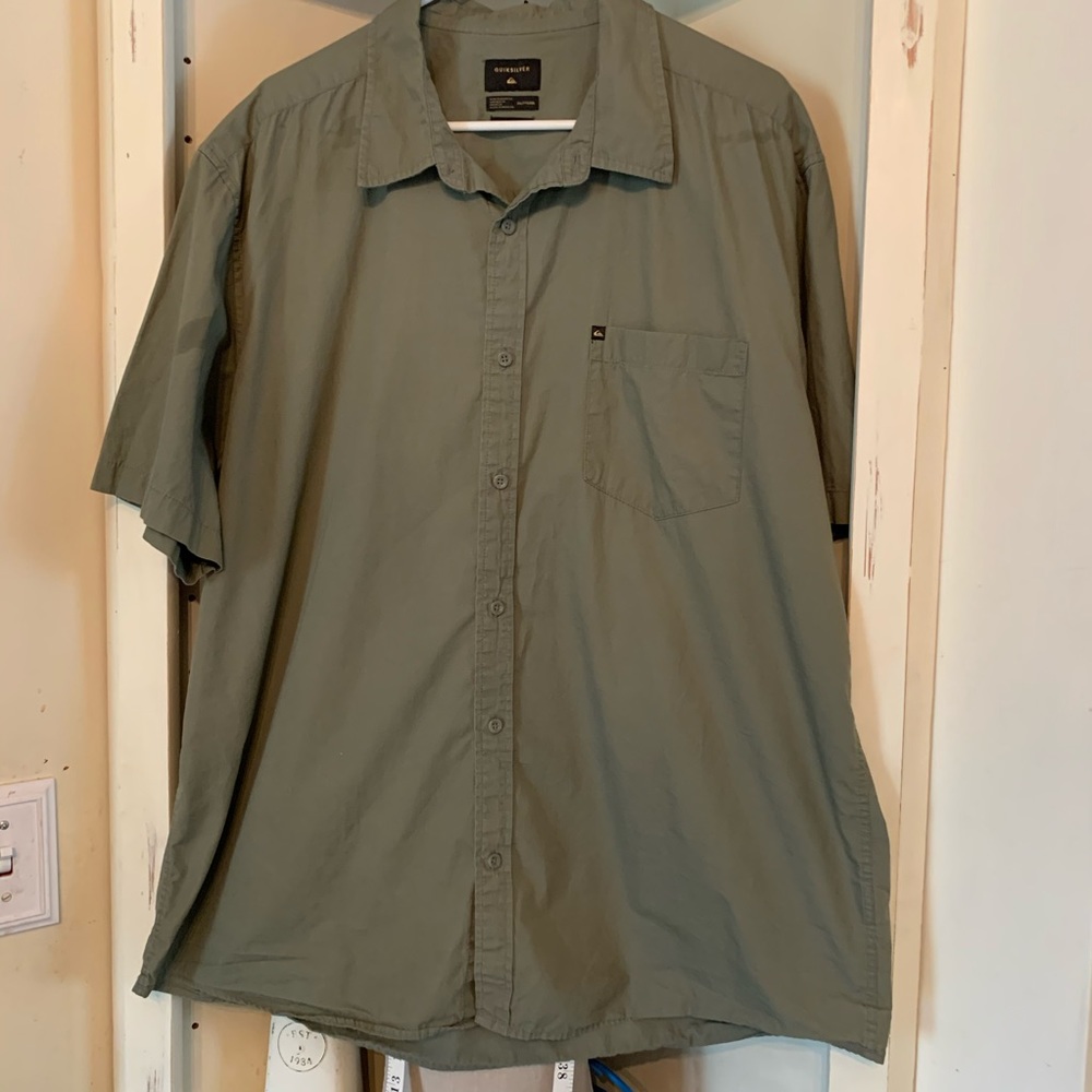 Quicksilver men’s collared button up shirt XXL